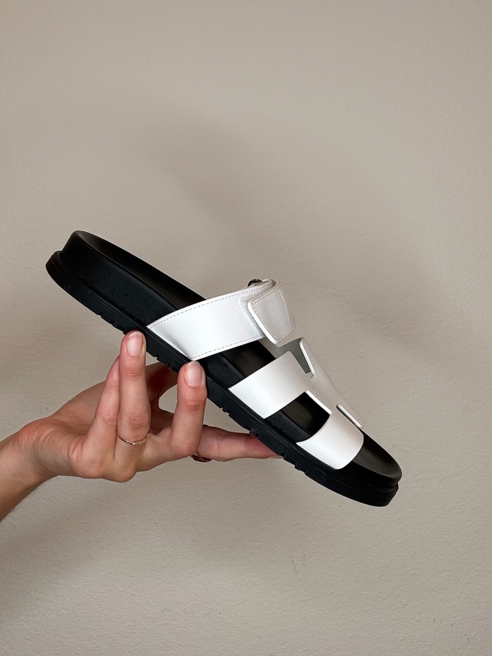 Hermes Chypre White and Black Sandals - Picture 2 of 4